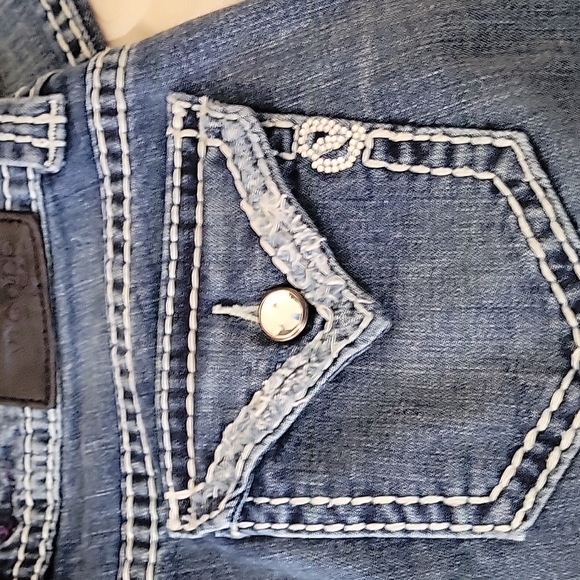 Jeans - Picture 14 of 14